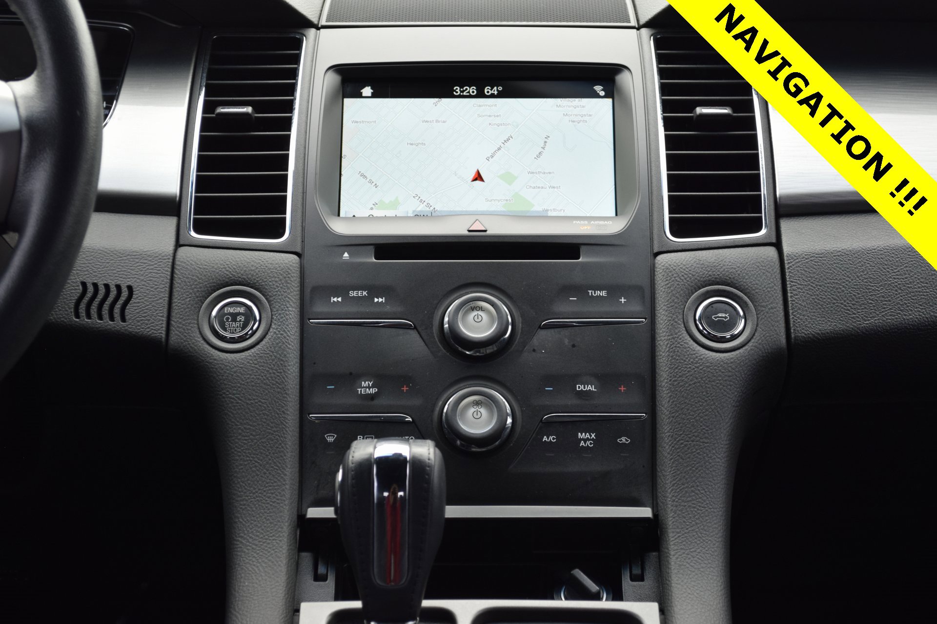 Certified 2018 Ford Taurus SEL w/ Equipment Group 201A image 4