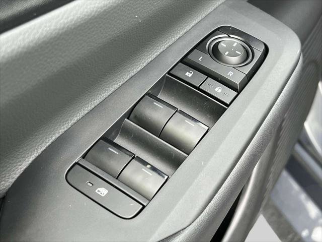 Certified 2023 Toyota Prius LE image 19