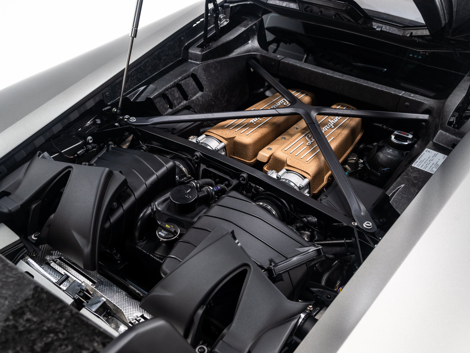 Used 2018 Lamborghini Huracan Performante AWD/4WD image 57
