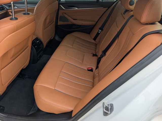 Used 2022 BMW 540i w/ Executive Package RWD image 27