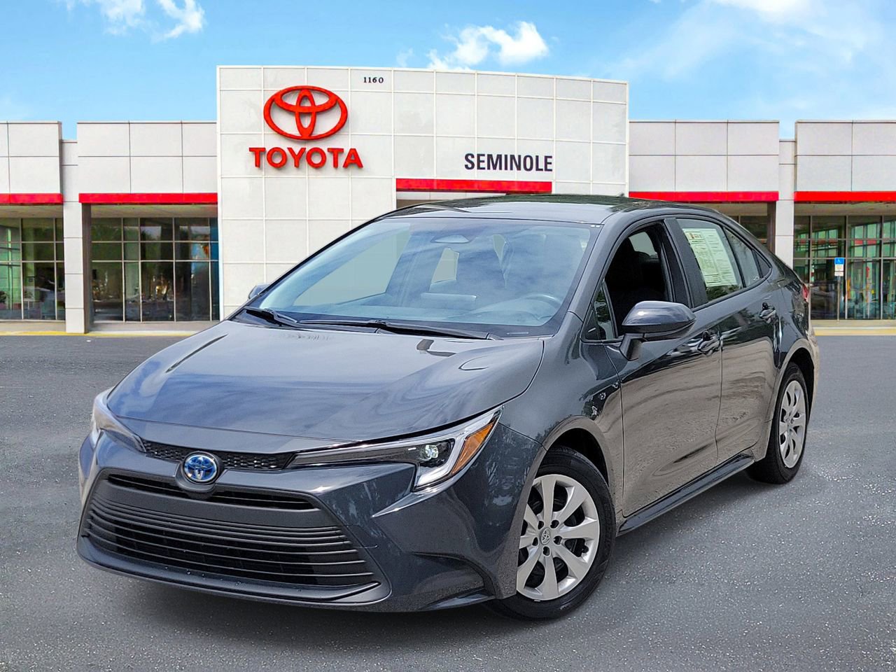 Used 2025 Toyota Corolla LE w/ Convenience Package image 1