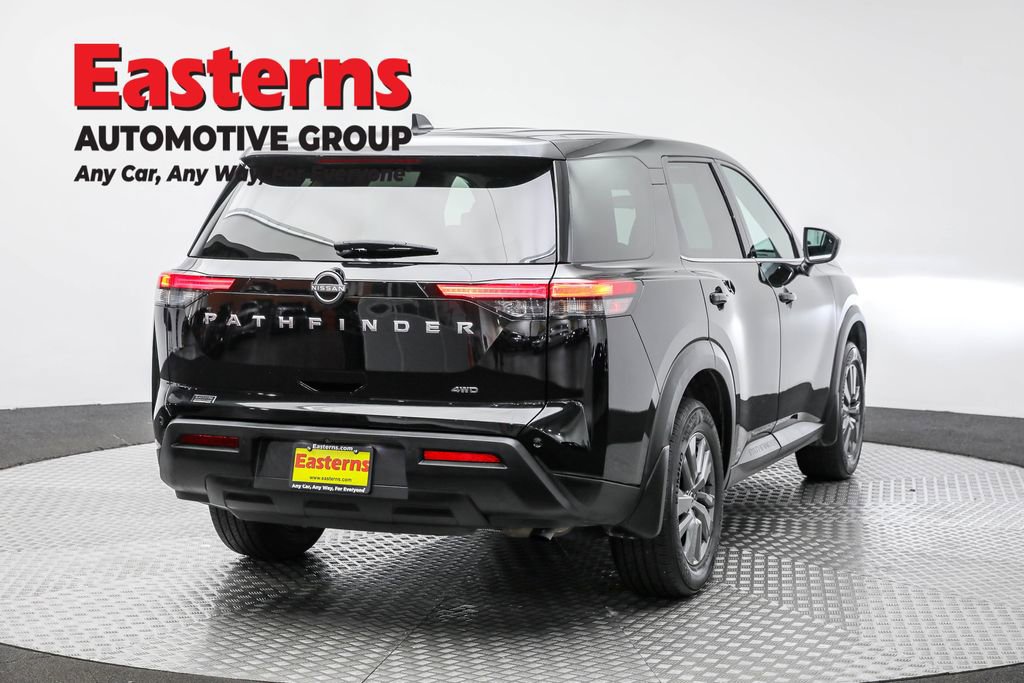 Used 2024 Nissan Pathfinder S image 5