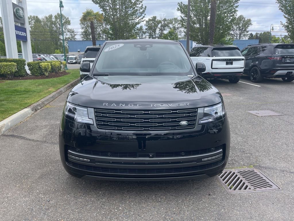 Certified 2025 Land Rover Range Rover SE AWD/4WD image 9