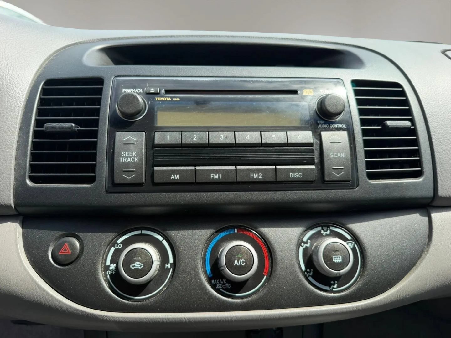 Used 2006 Toyota Camry LE FWD image 22