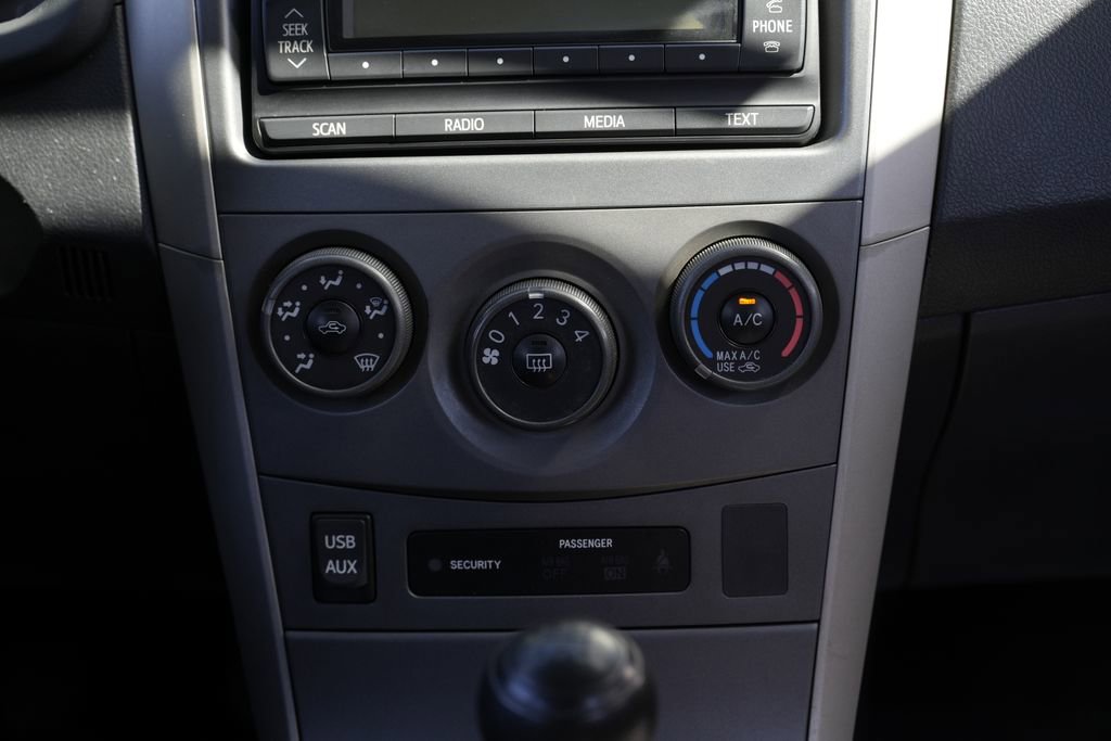 Used 2012 Toyota Corolla S FWD image 38