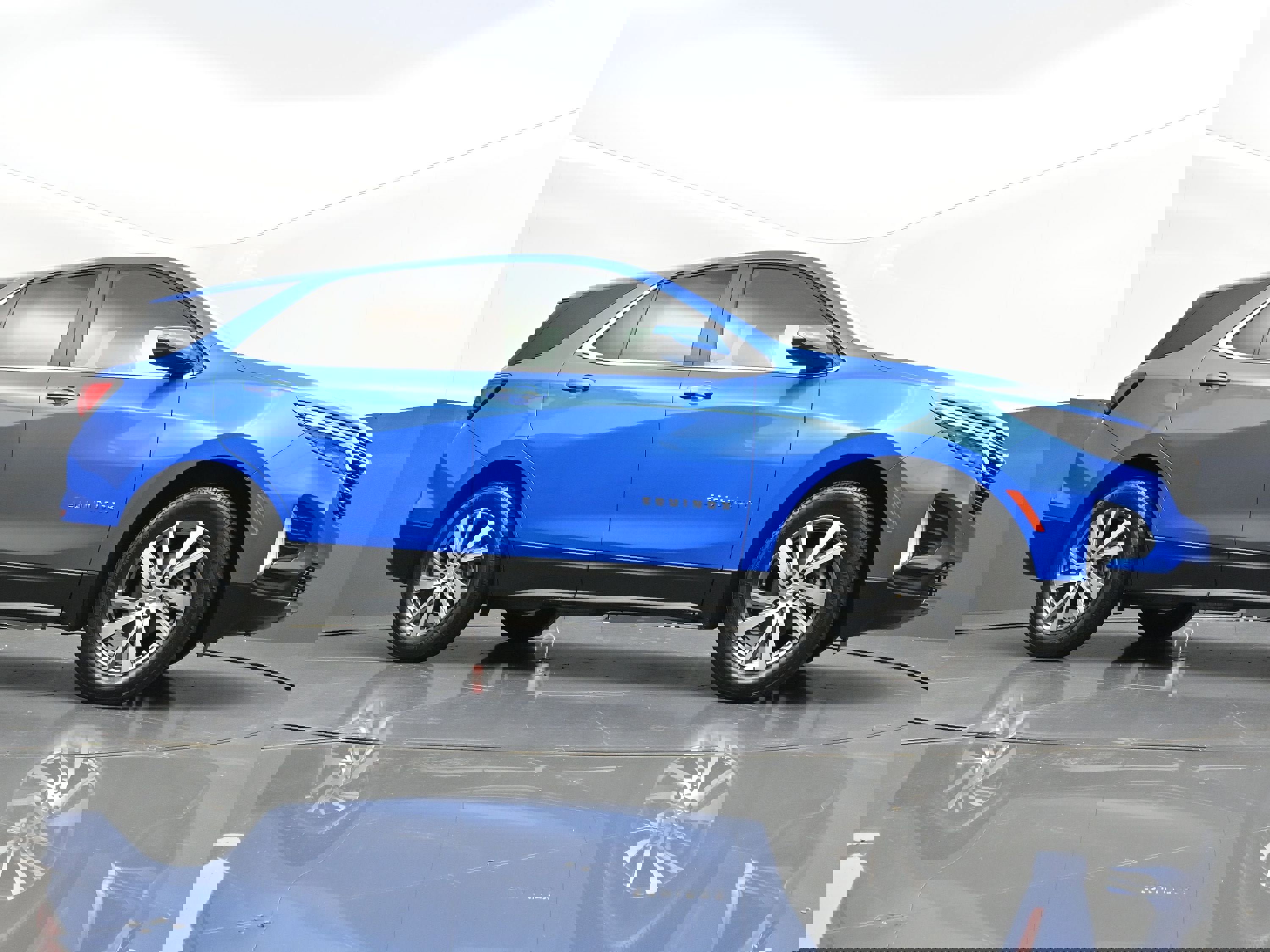 Used 2024 Chevrolet Equinox LT image 43