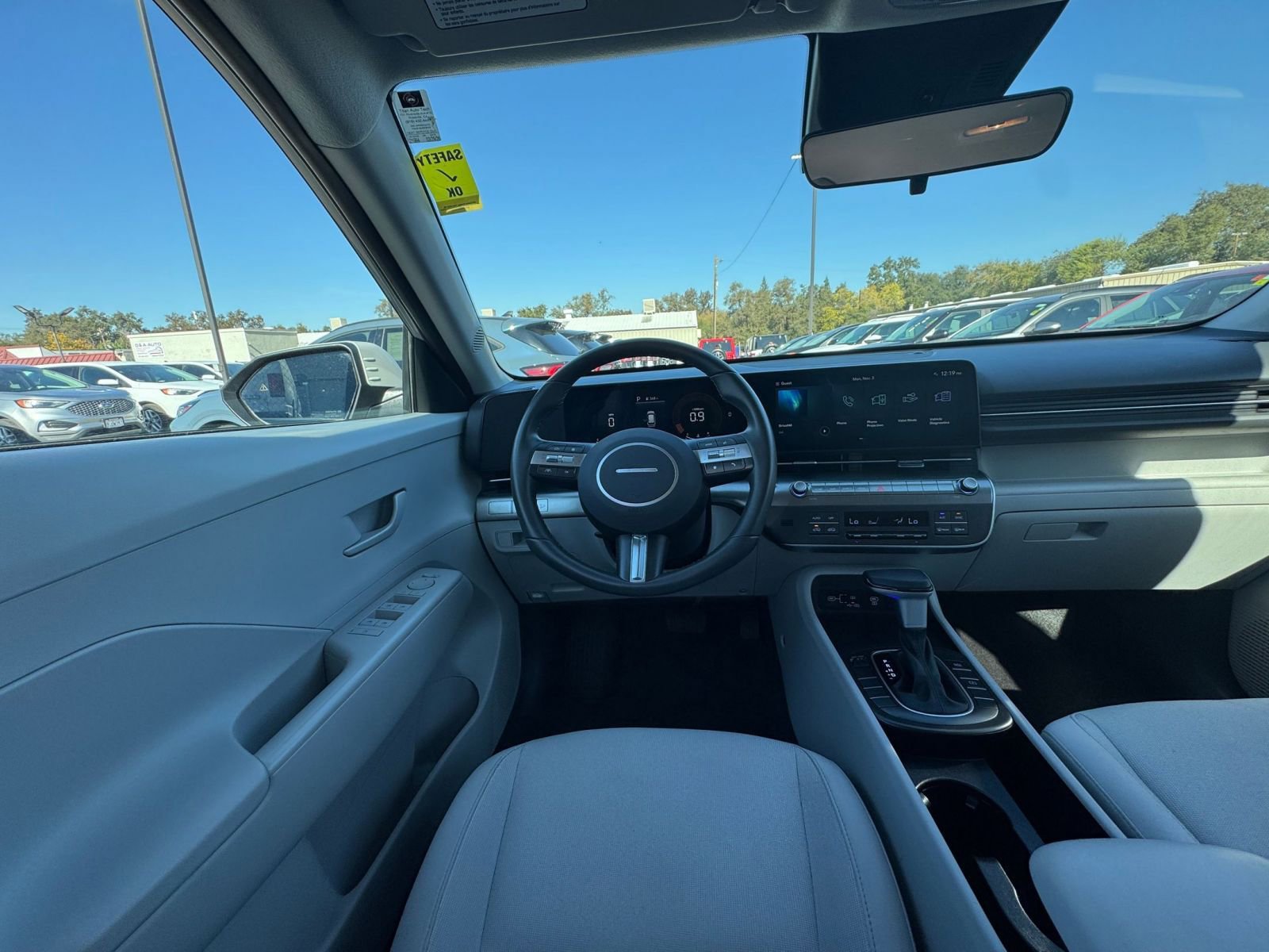 Used 2025 Hyundai Kona SEL image 34