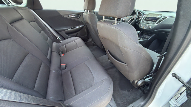 Used 2024 Chevrolet Malibu LT FWD image 30