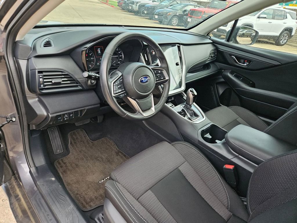 Used 2025 Subaru Outback Premium image 13