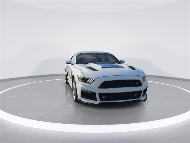 Used 2016 Ford Mustang GT Premium image 2