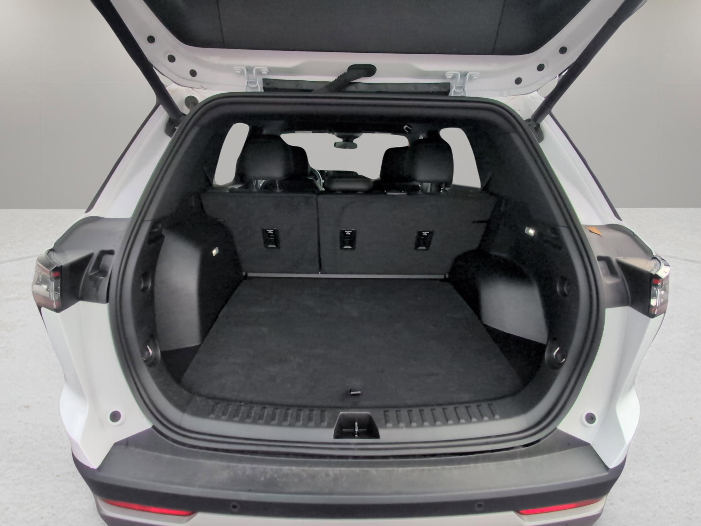 New 2026 Chevrolet Equinox LT w/ Convenience Package II image 14