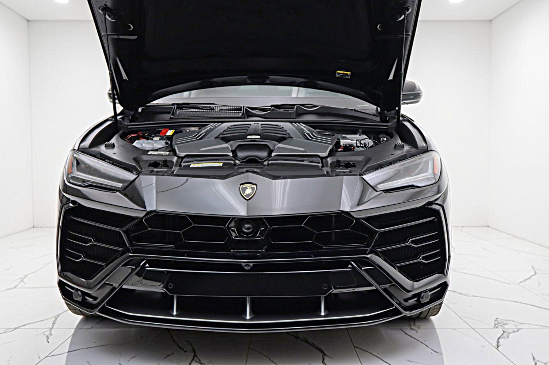 Used 2019 Lamborghini Urus AWD/4WD image 24