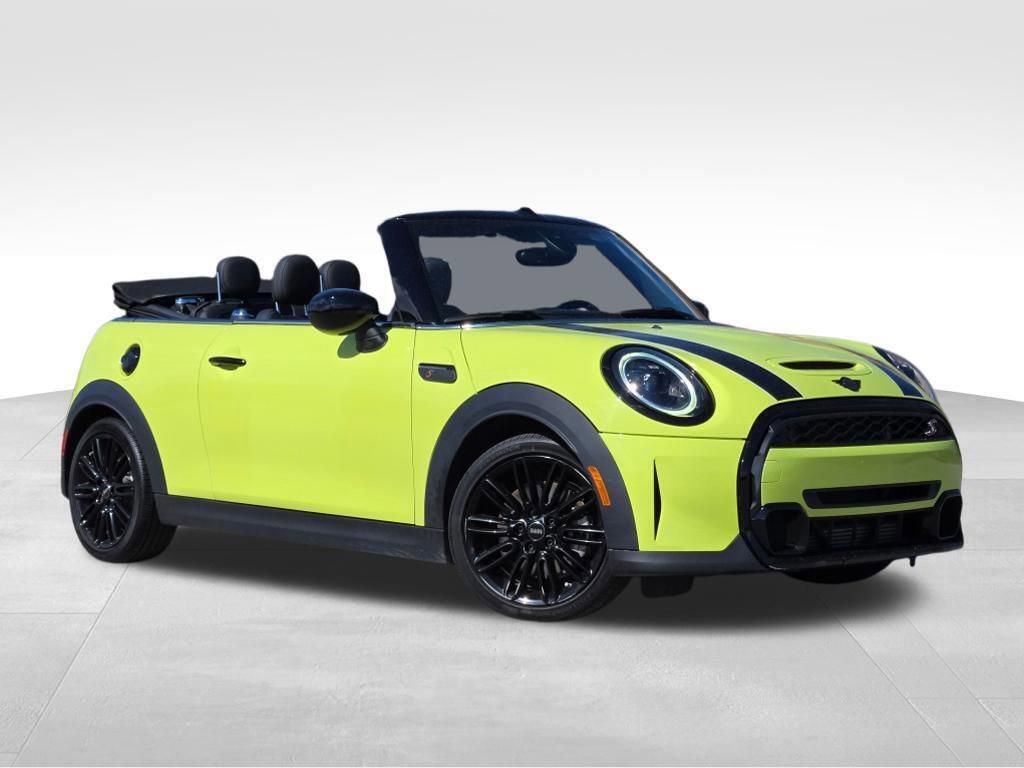 Used 2023 MINI Cooper S FWD image 1