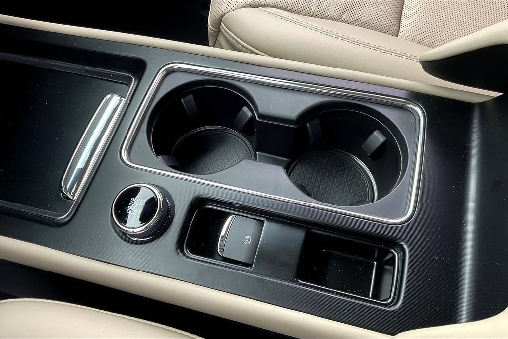 New 2025 Lincoln Corsair Grand Touring w/ Equipment Group 301A image 8