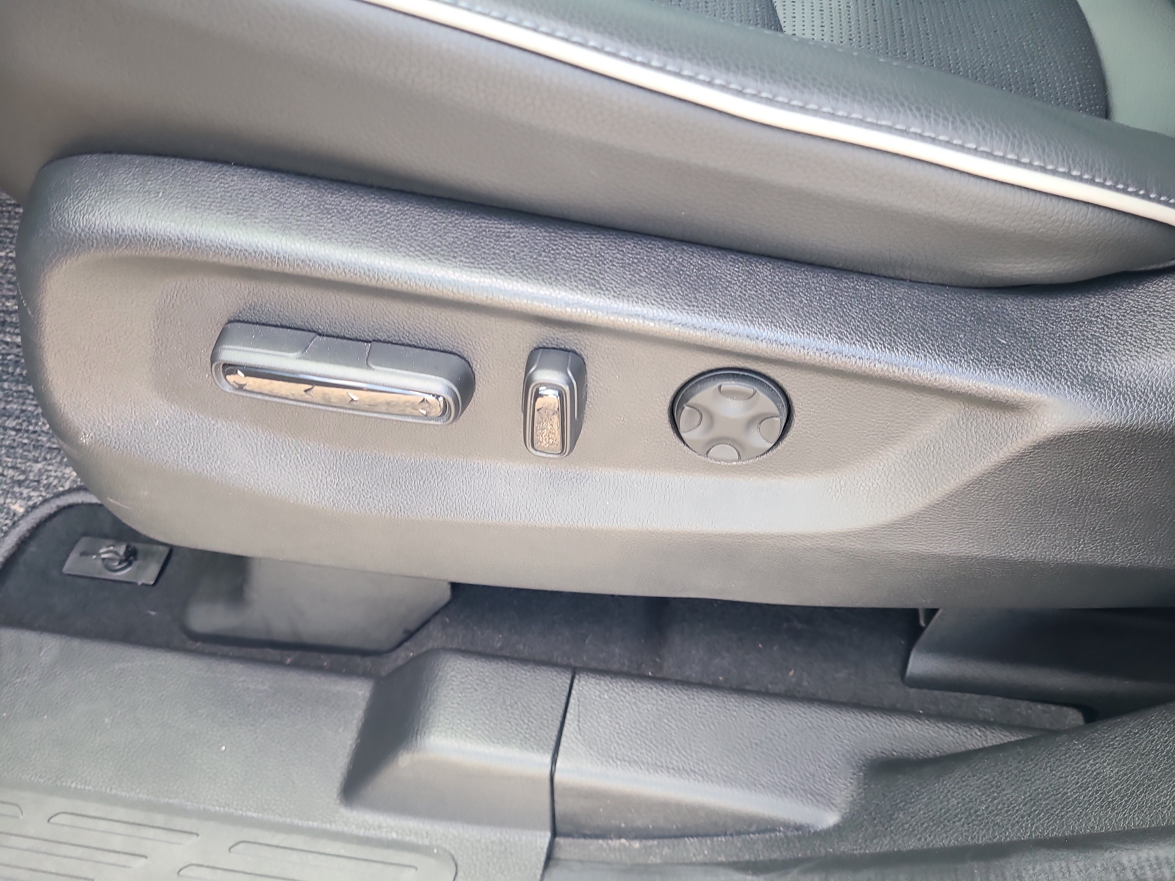 Used 2025 Honda Odyssey Elite image 20