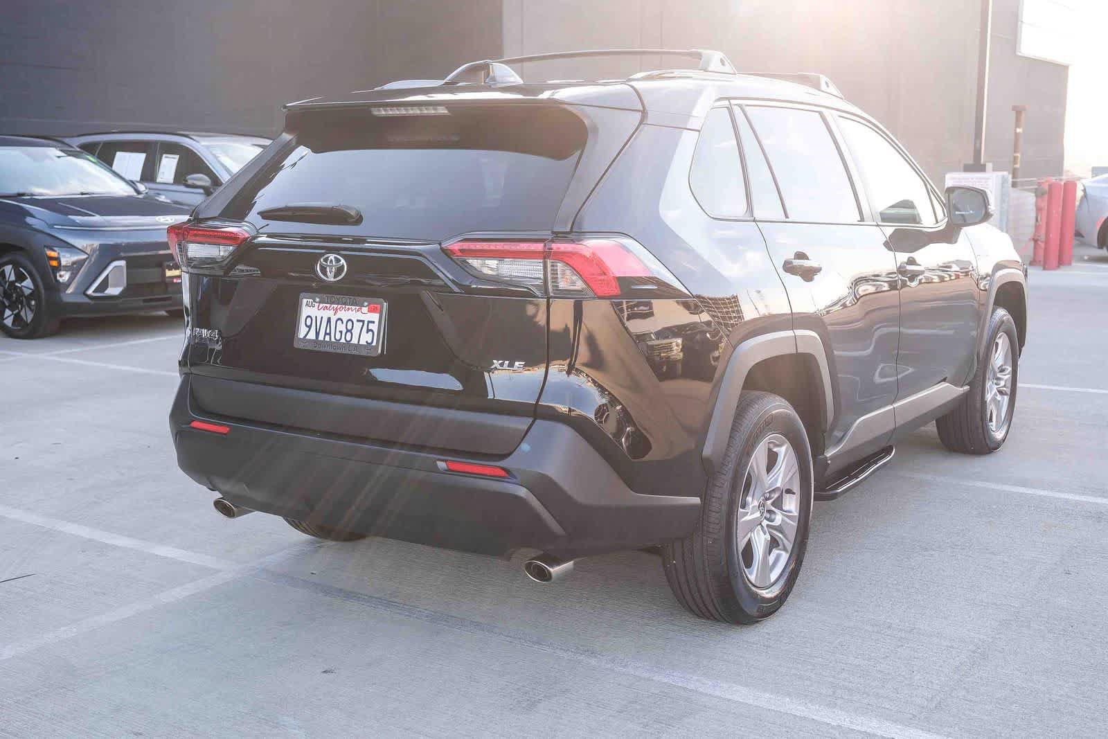 Certified 2025 Toyota RAV4 XLE FWD image 4