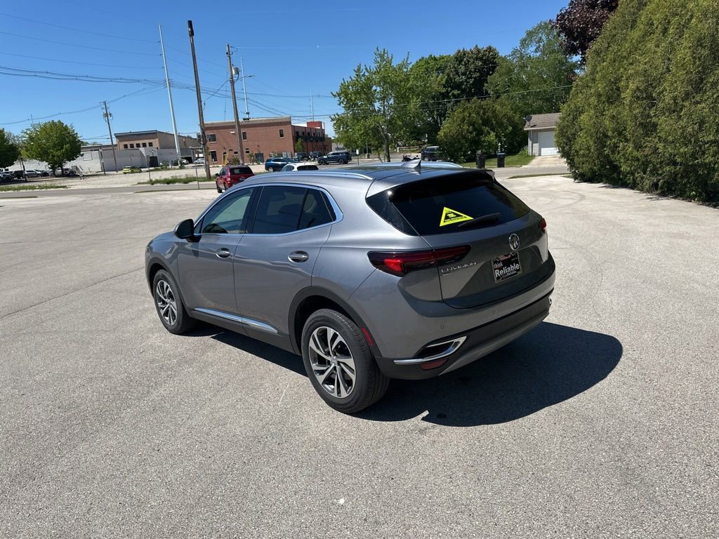 Used 2022 Buick Envision Essence w/ Safety Package AWD/4WD image 4