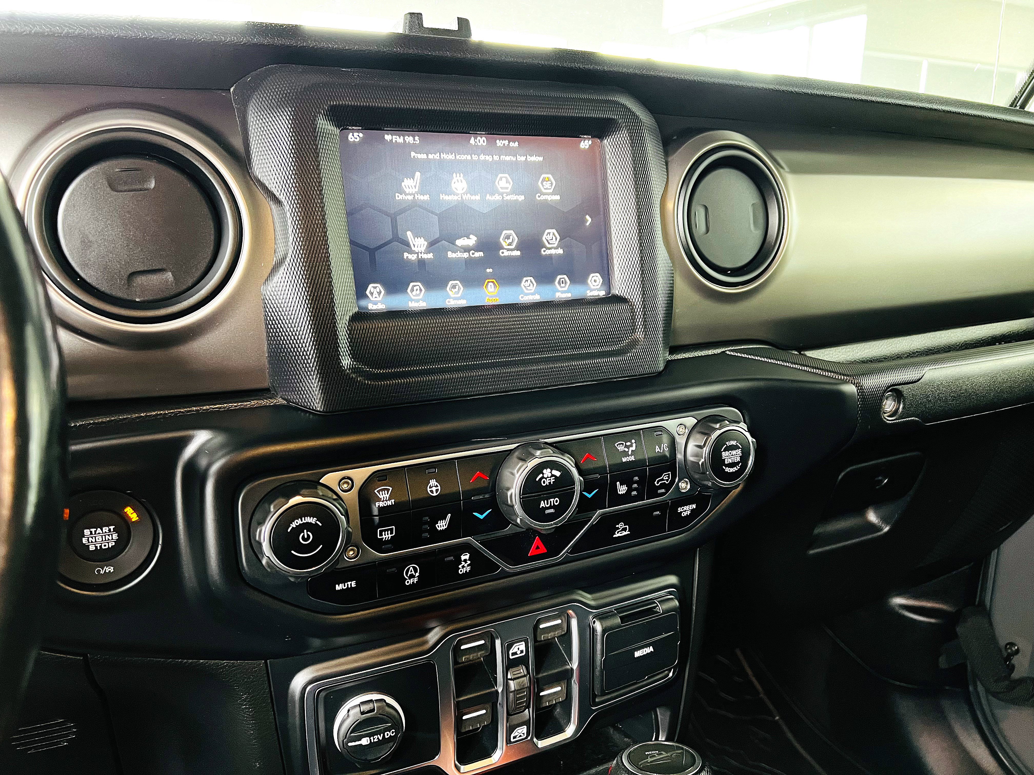 Used 2020 Jeep Gladiator Sport w/ Quick Order Package 24S image 13