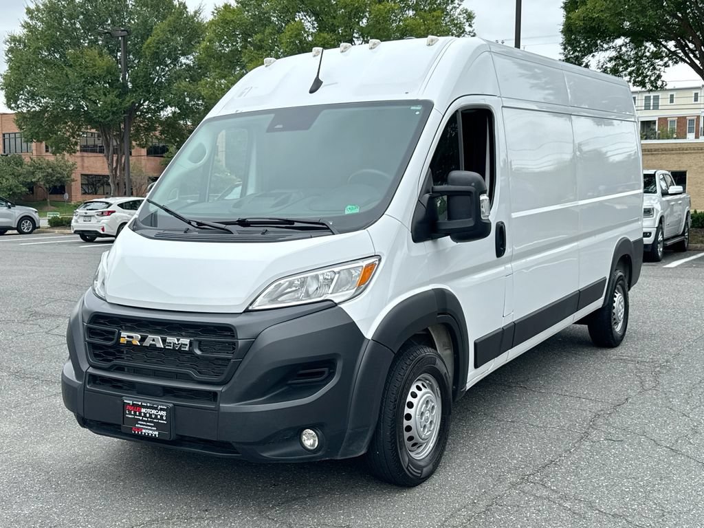 Used 2025 RAM ProMaster 2500 w/ Convenience Group FWD image 3