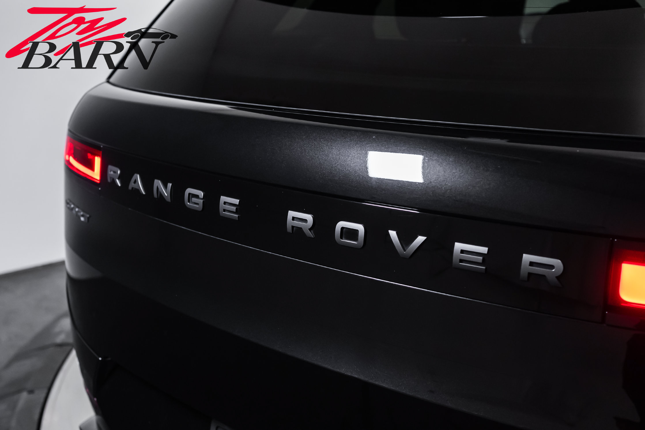 Used 2023 Land Rover Range Rover Sport SE Dynamic AWD/4WD image 12