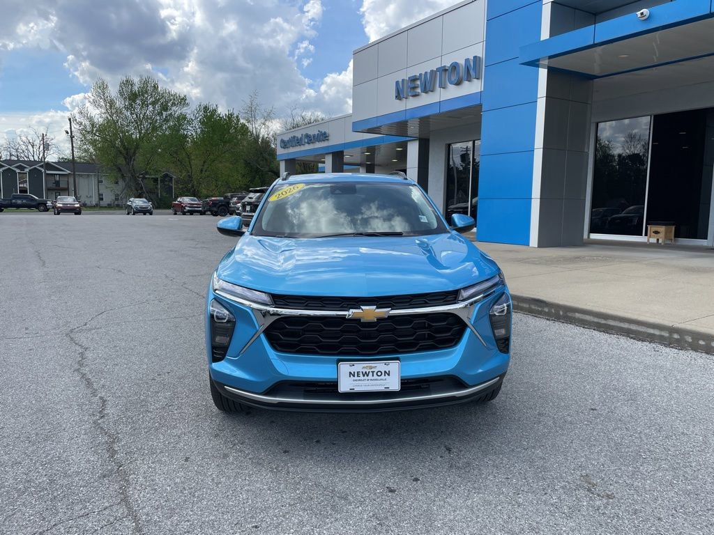 New 2026 Chevrolet Trax LT w/ Driver Confidence Package FWD image 2