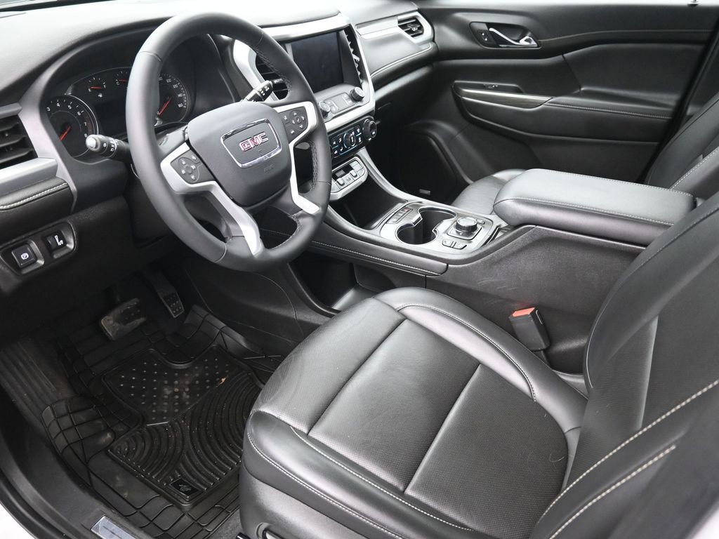 Used 2023 GMC Acadia SLT image 9