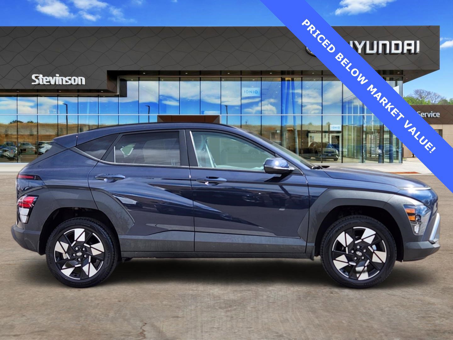 Certified 2025 Hyundai Kona SEL image 4