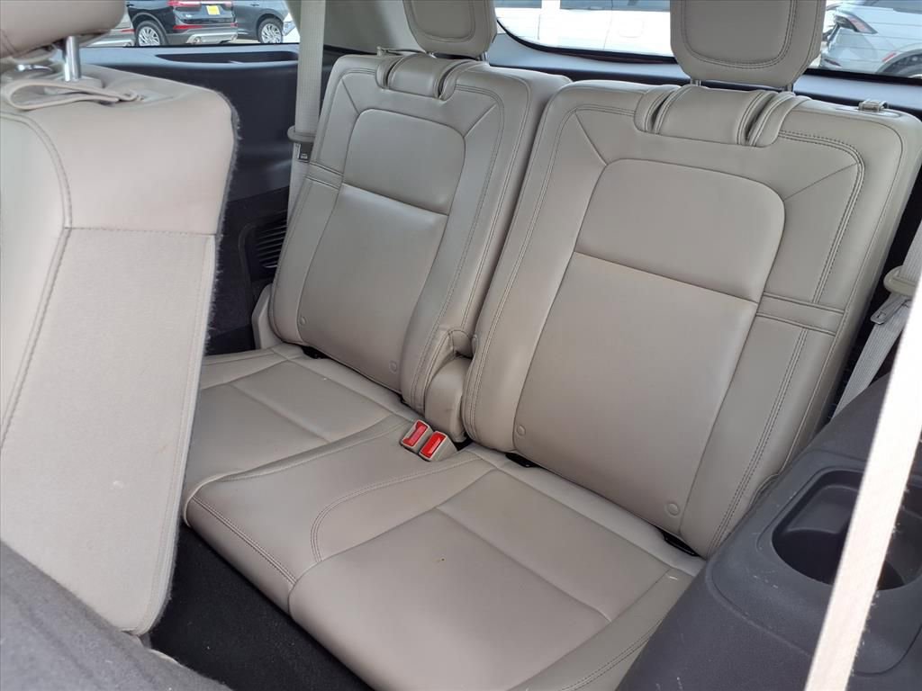 Certified 2020 Lincoln Aviator Reserve w/ Equipment Group 201A image 25