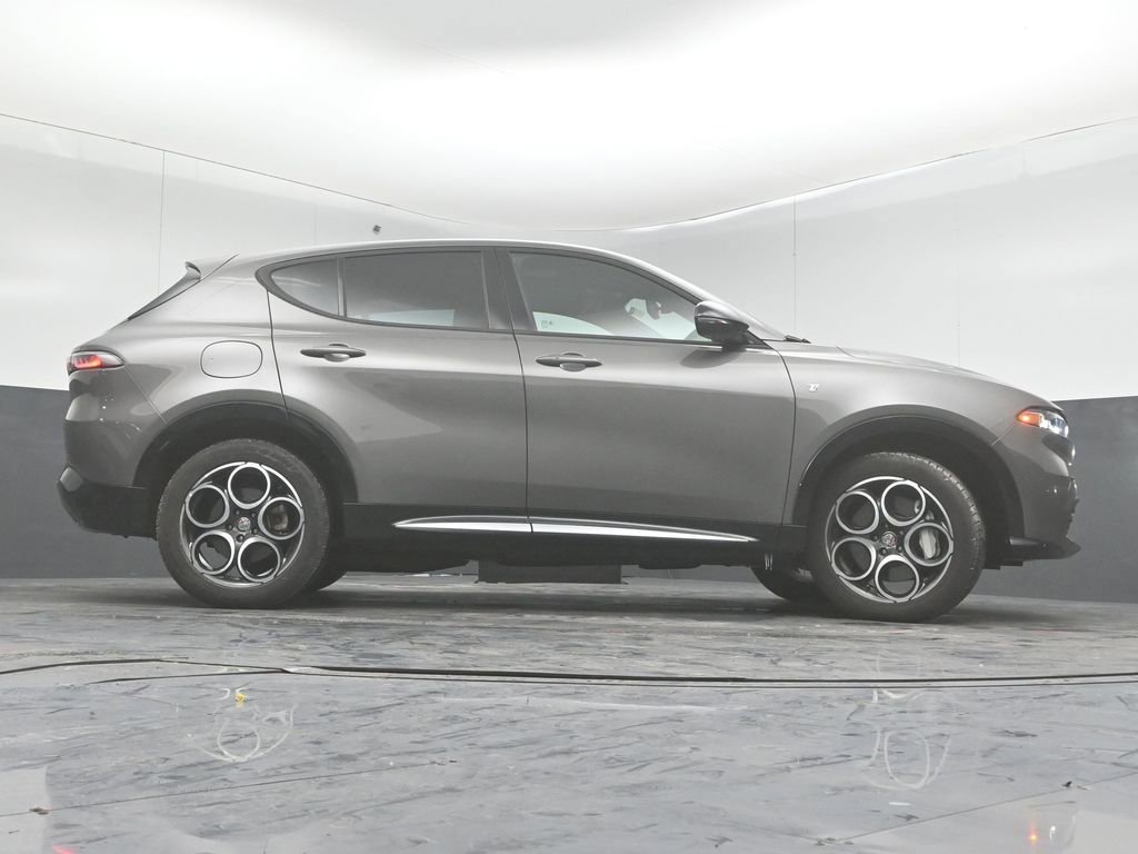 Used 2024 Alfa Romeo Tonale Ti image 45