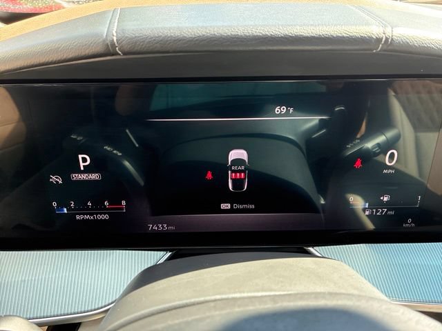 Certified 2025 Nissan Murano Platinum w/ Cargo Package AWD/4WD image 38