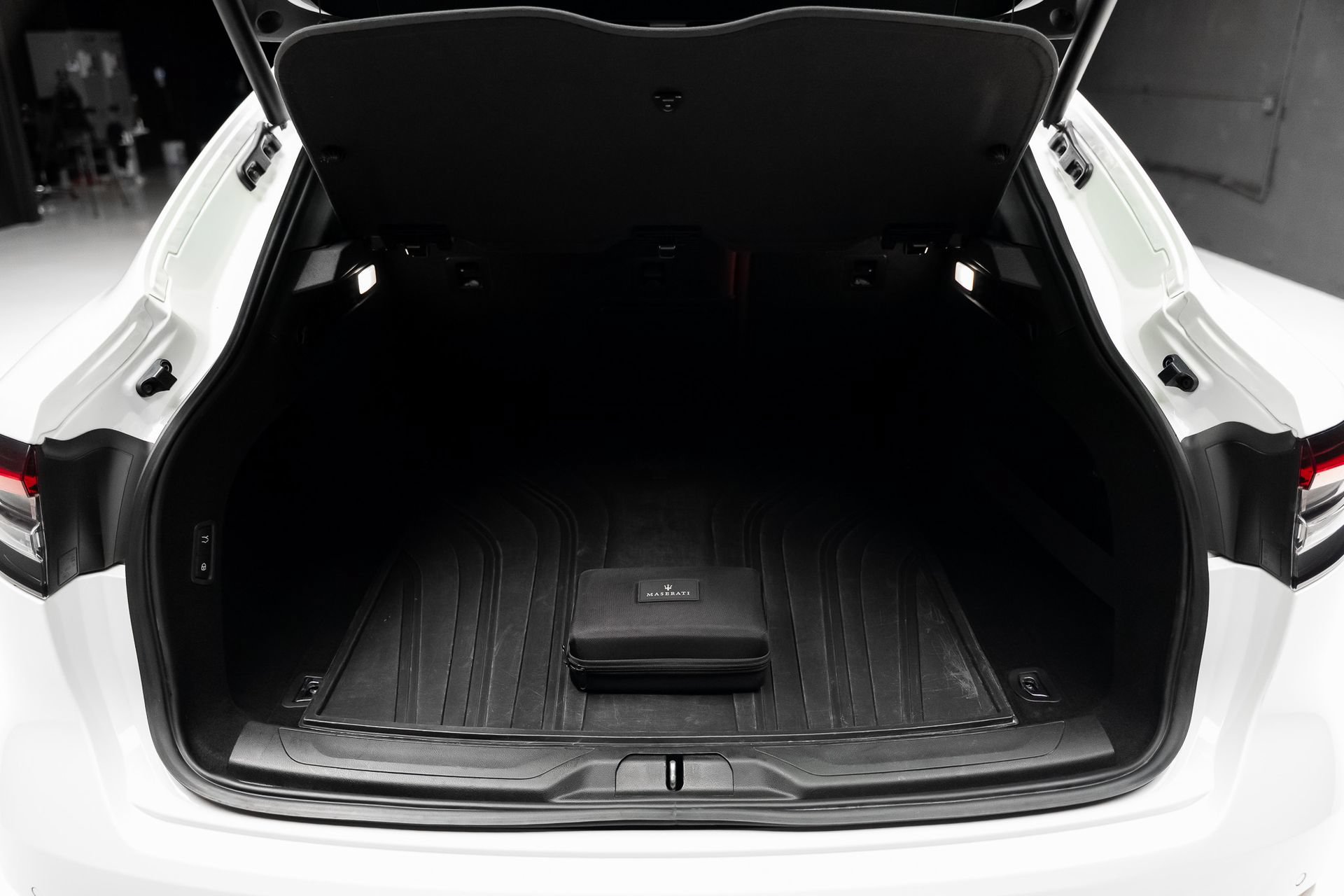 Used 2022 Maserati Levante GT AWD/4WD image 77