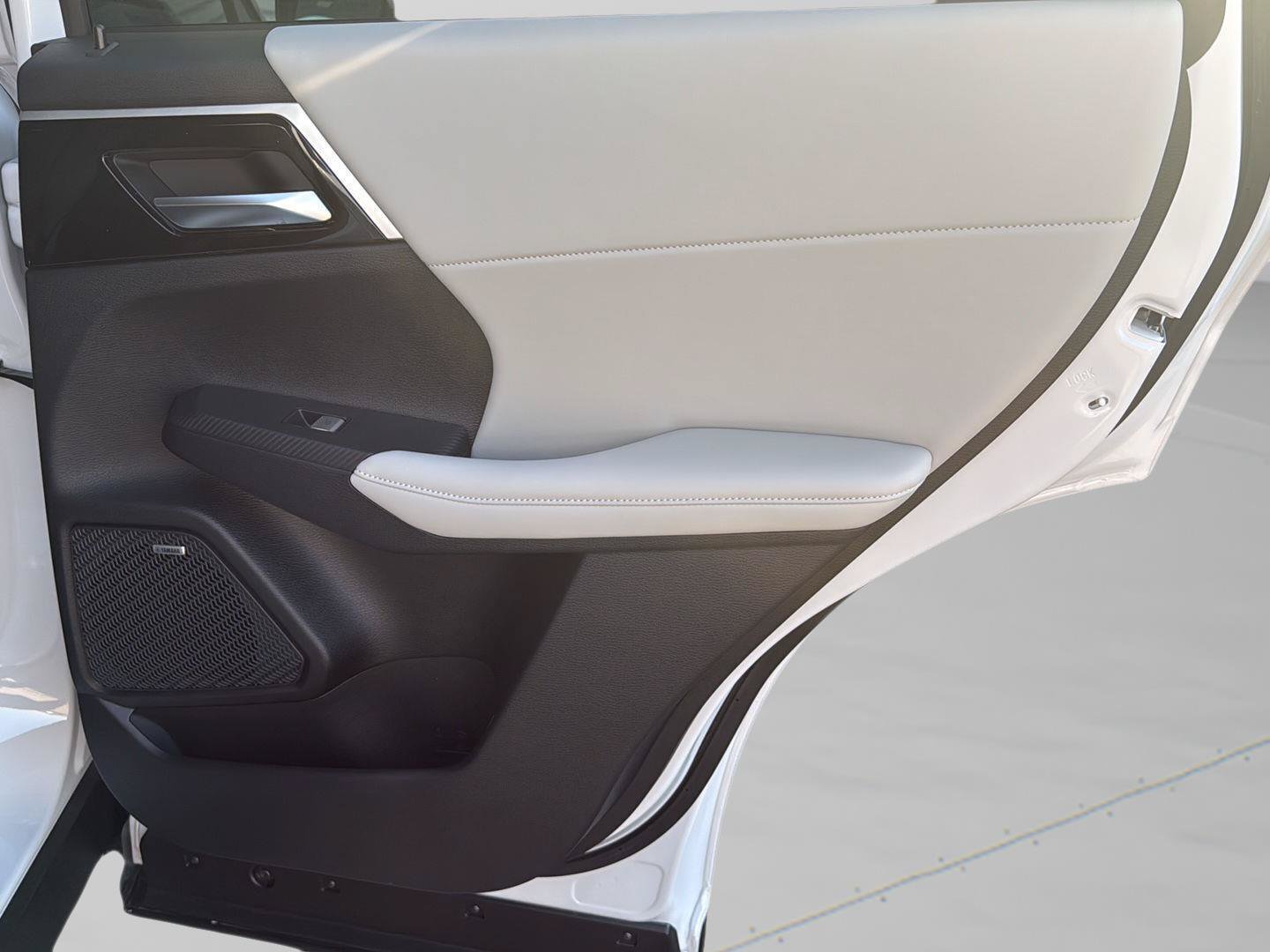 New 2026 Mitsubishi Outlander SE AWD/4WD image 30