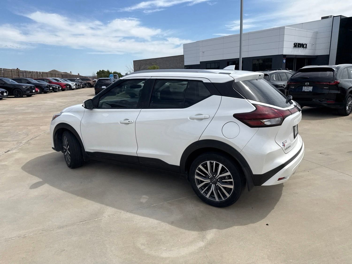 Used 2024 Nissan Kicks SV FWD image 14