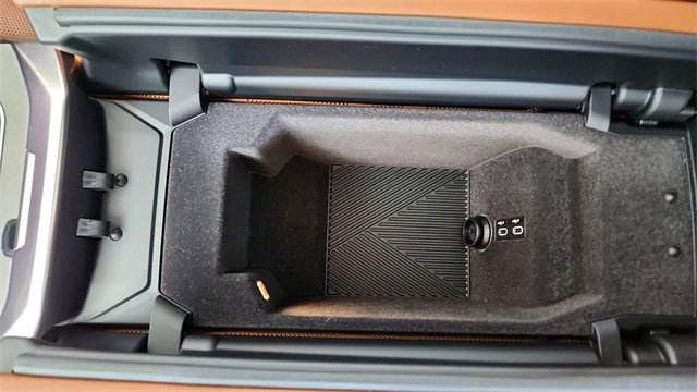 Used 2023 BMW i7 xDrive60 image 53