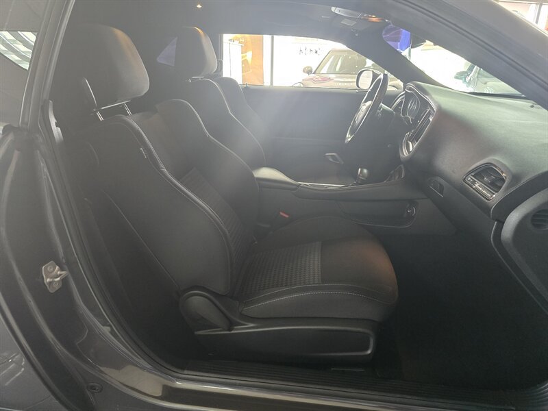 Used 2021 Dodge Challenger R/T RWD image 13