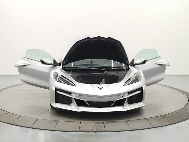 New 2026 Chevrolet Corvette E-Ray w/ ZER Performance Package image 10