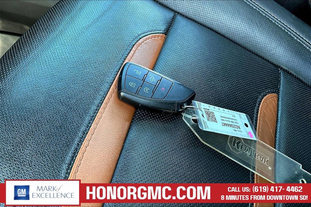 Used 2024 GMC Sierra 1500 AT4 w/ Technology Package image 33