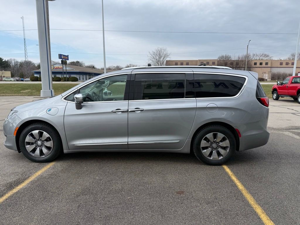 Used 2019 Chrysler Pacifica Limited w/ Advanced Safetytec Group FWD image 38