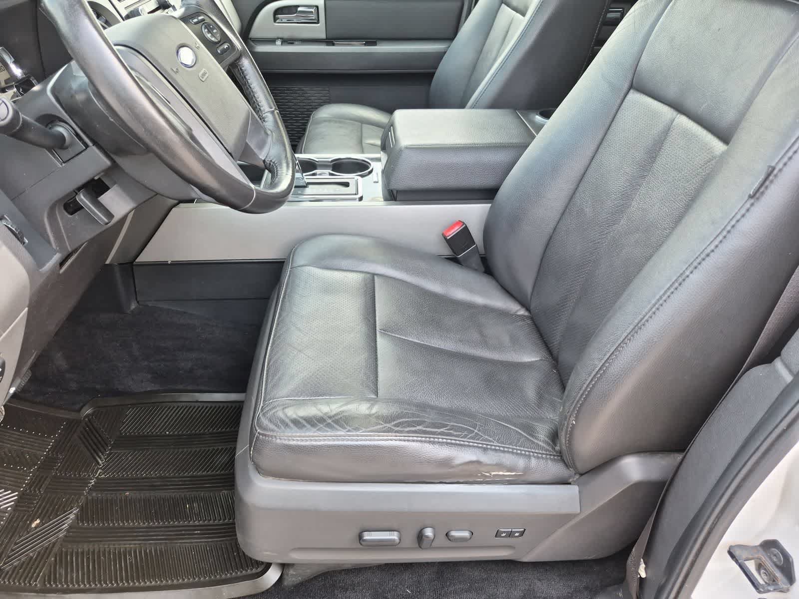 Used 2014 Ford Expedition EL Limited w/ Equipment Group 301A AWD/4WD image 16