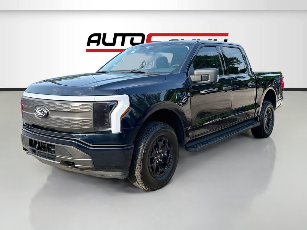 Used 2025 Ford F150 Lightning XLT w/ Max Trailer Tow Package AWD/4WD image 3