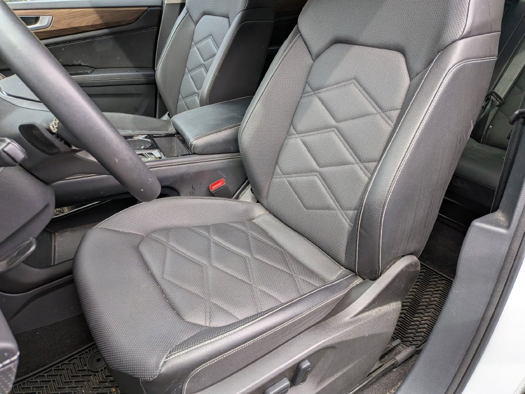 Used 2024 Volkswagen Atlas SE FWD image 13