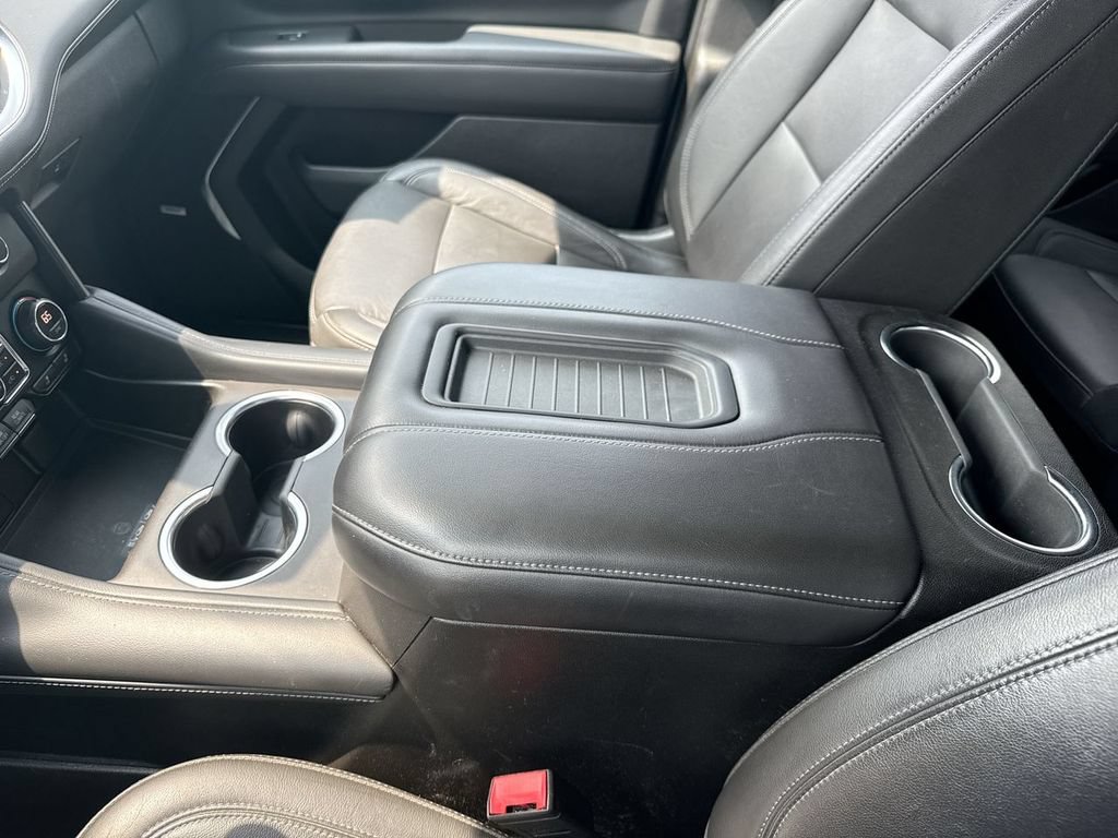 Used 2021 Chevrolet Tahoe Z71 w/ Z71 Off-Road Package AWD/4WD image 27