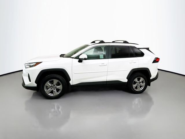 Used 2025 Toyota RAV4 XLE image 4
