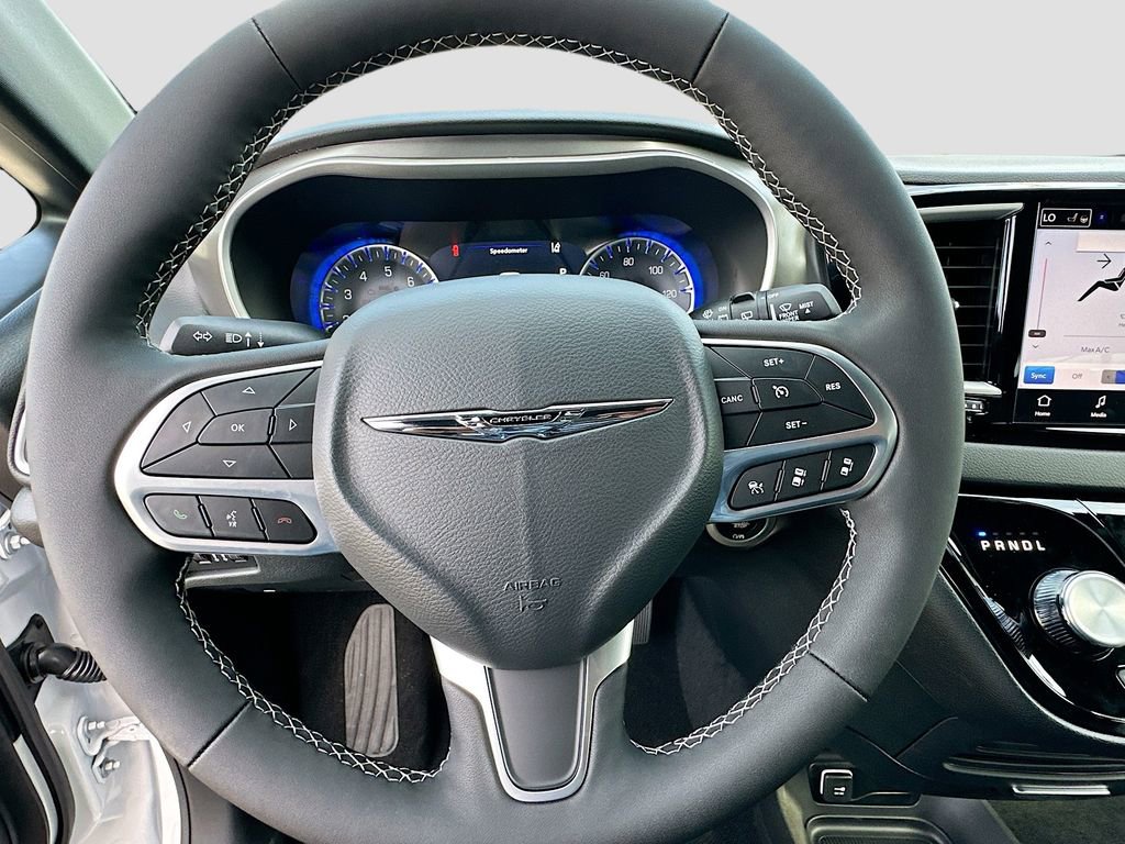 New 2026 Chrysler Voyager LX FWD image 11