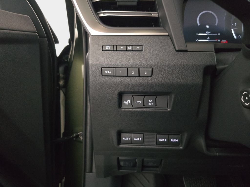 New 2026 Lexus GX 550 AWD/4WD image 24