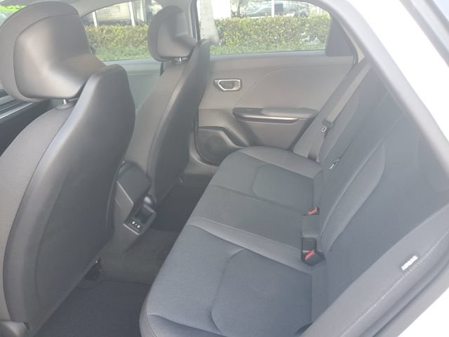 Certified 2025 Kia K4 FWD image 9
