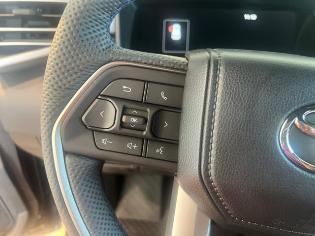 New 2026 Toyota Sequoia Platinum w/ TRD Off-Road Package AWD/4WD image 17