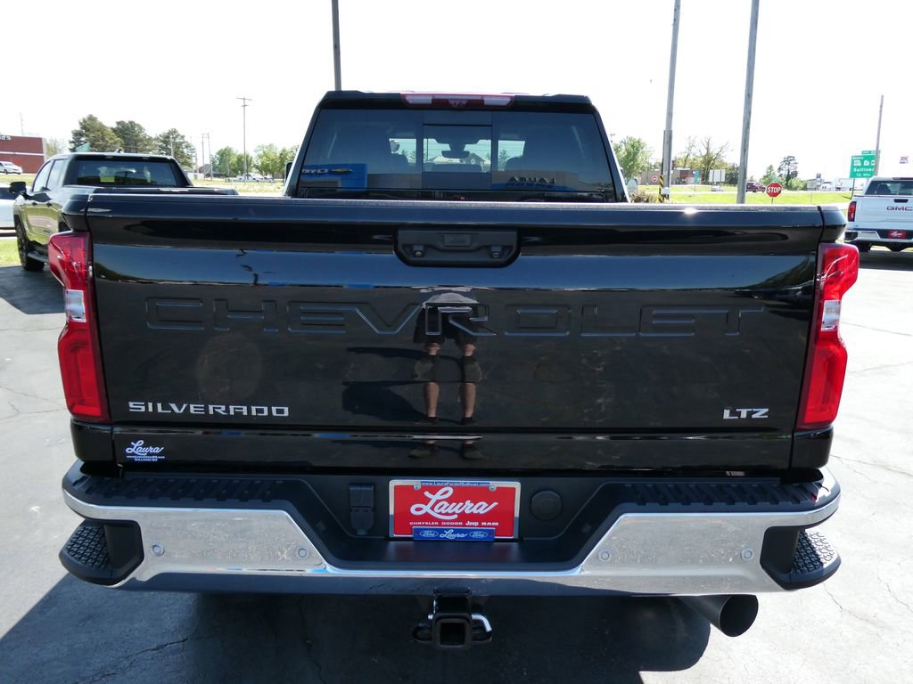 Certified 2020 Chevrolet Silverado 3500 LTZ w/ LTZ Premium Package image 6