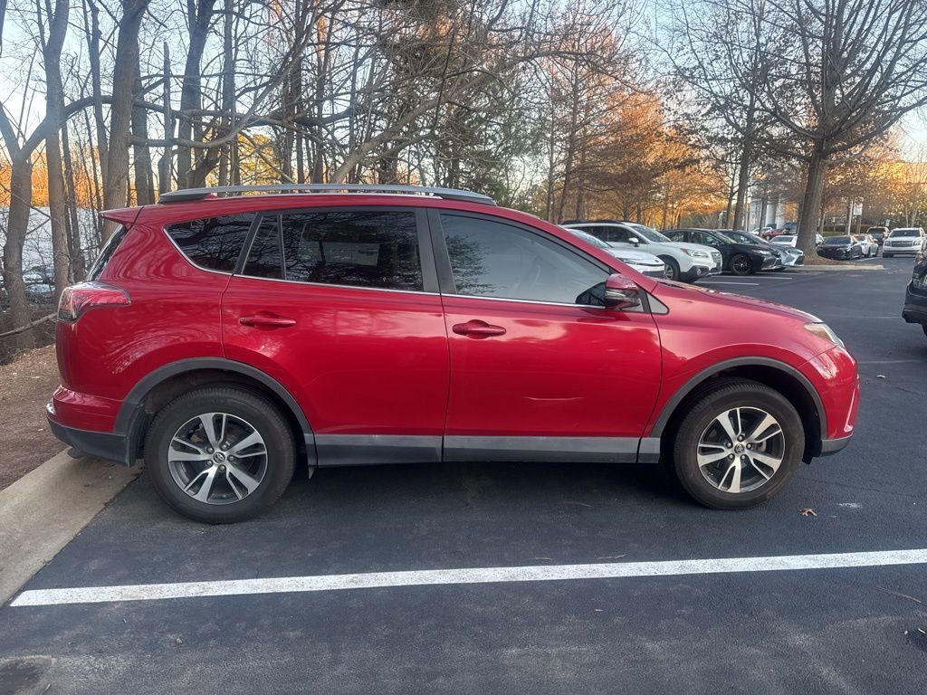 Used 2017 Toyota RAV4 XLE image 18