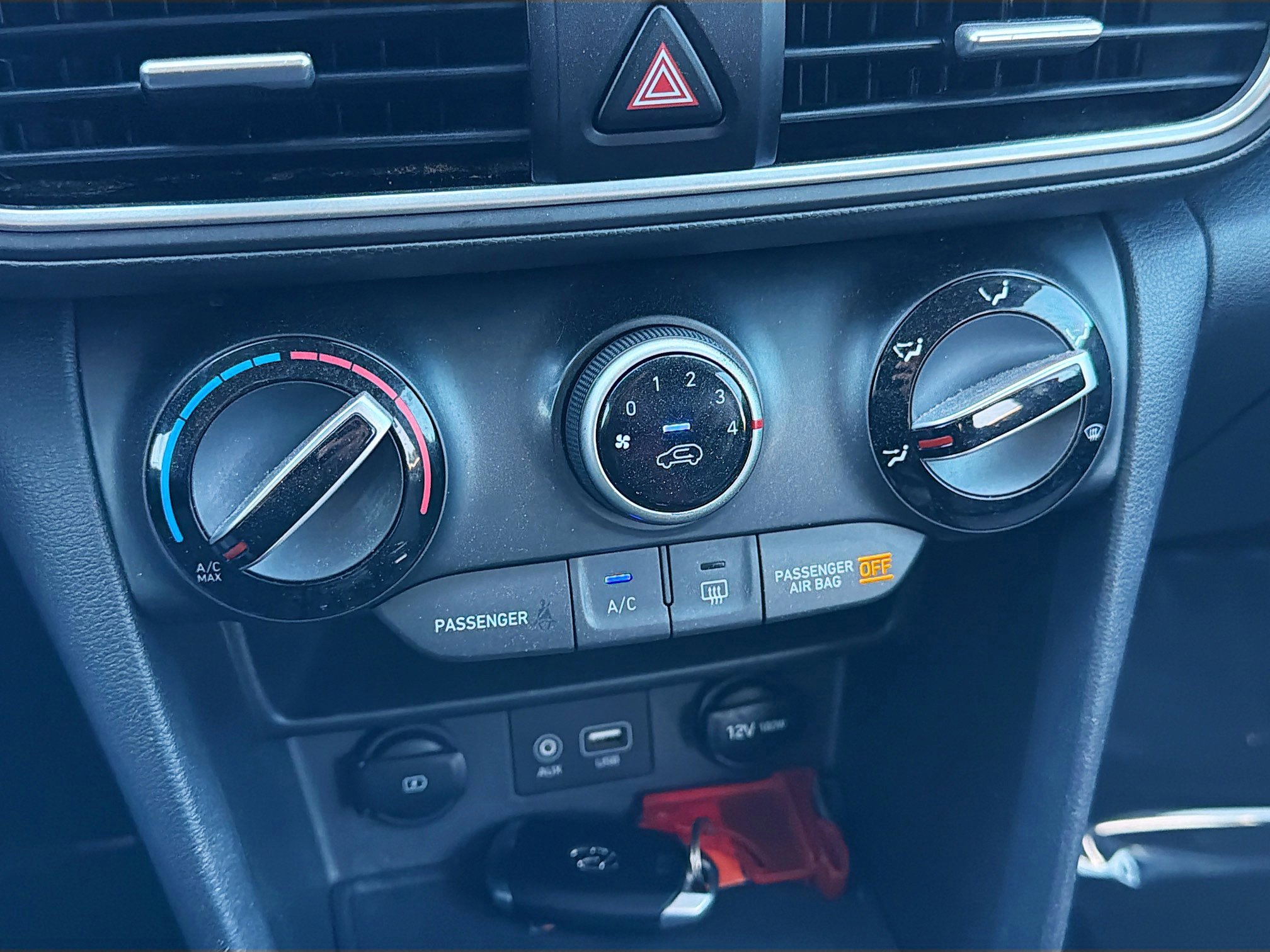 Used 2019 Hyundai Kona SEL image 29